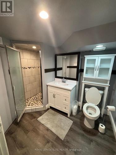 15 Stock Avenue, Toronto, ON - Indoor Photo Showing Kitchen