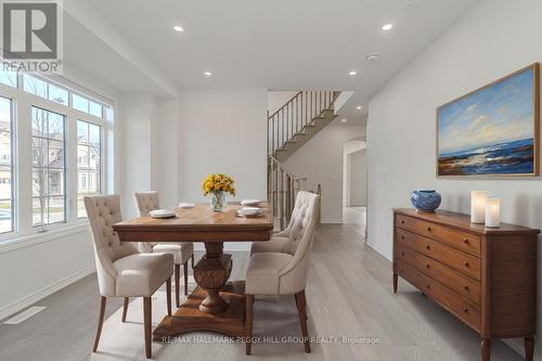 28 Sanford Circle, Springwater, ON - Indoor Photo Showing Dining Room