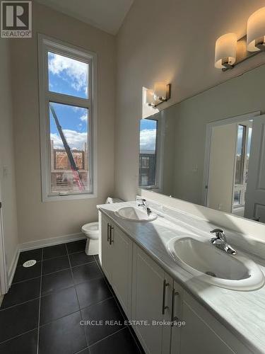 3101 Meadowridge Drive, Oakville, ON - Indoor Photo Showing Bathroom