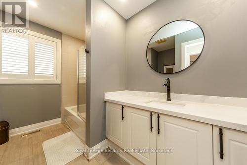 3770 Forest Bluff Crescent, Mississauga, ON - Indoor Photo Showing Bathroom