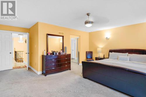 6158 Duford Drive W, Mississauga, ON - Indoor Photo Showing Bedroom