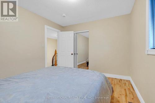 6158 Duford Drive W, Mississauga, ON - Indoor Photo Showing Bedroom