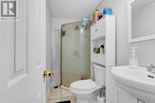 6158 Duford Drive W, Mississauga, ON - Indoor Photo Showing Bathroom