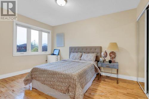 6158 Duford Drive W, Mississauga, ON - Indoor Photo Showing Bedroom