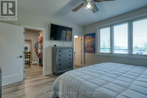 3921 Miller Road, Port Colborne, ON - Indoor Photo Showing Bedroom