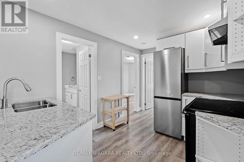 80 Page Street, St. Catharines, ON - Indoor Photo Showing Kitchen With Double Sink