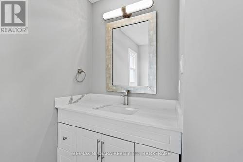 80 Page Street, St. Catharines, ON - Indoor Photo Showing Bathroom