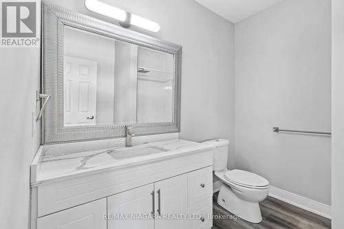 80 Page Street, St. Catharines, ON - Indoor Photo Showing Bathroom