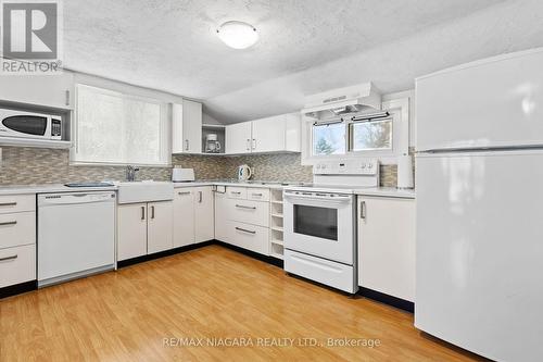 364 William Street, Niagara-On-The-Lake (Town), ON - Indoor Photo Showing Kitchen