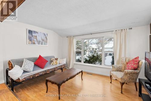 364 William Street, Niagara-On-The-Lake (Town), ON - Indoor Photo Showing Living Room