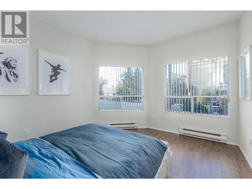 L01 788 W 8Th Avenue, Vancouver, BC - Indoor Photo Showing Bedroom