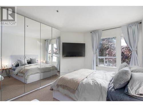 L01 788 W 8Th Avenue, Vancouver, BC - Indoor Photo Showing Bedroom