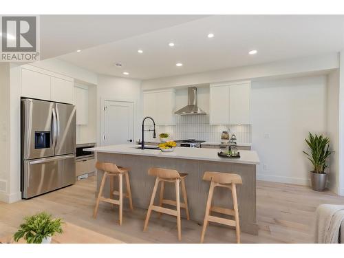 VS - 857 Kinnear Court, Kelowna, BC - Indoor Photo Showing Kitchen With Stainless Steel Kitchen With Upgraded Kitchen