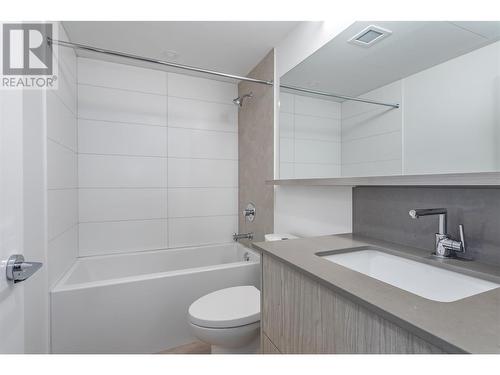 1488 Bertram Street Unit# 1101, Kelowna, BC - Indoor Photo Showing Bathroom