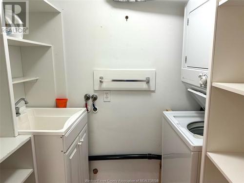 5064 Wyandotte Street East Unit# 206, Windsor, ON - Indoor Photo Showing Laundry Room