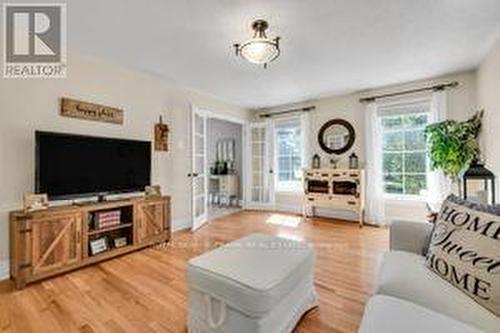 166 Morganston Road, Cramahe (Castleton), ON - Indoor Photo Showing Living Room