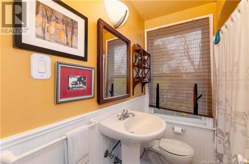 80 Arlington Drive, Moncton, NB - Indoor Photo Showing Bathroom