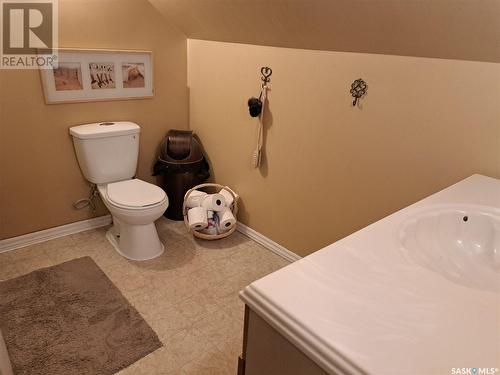 303 3Rd Street, Vonda, SK - Indoor Photo Showing Bathroom