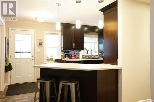 214 Halifax Street N, Regina, SK - Indoor Photo Showing Kitchen