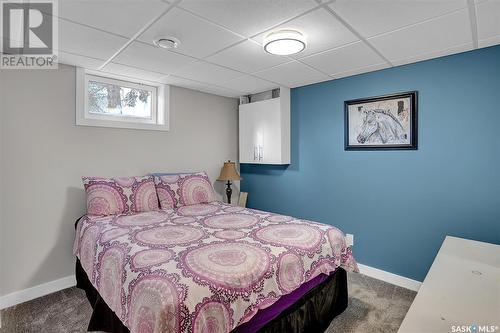 214 Halifax Street N, Regina, SK - Indoor Photo Showing Bedroom