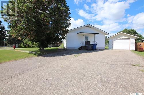 701 4Th Avenue, Raymore, SK - Outdoor