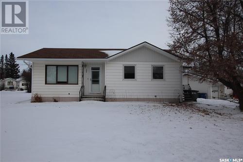 701 4Th Avenue, Raymore, SK - Outdoor