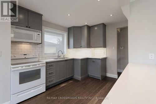 82 Mccarthy Street, Orangeville, ON - Indoor Photo Showing Kitchen