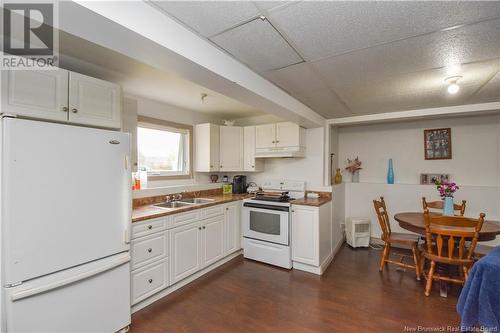 375 Rue Coughlan Street, Tracadie, NB - Indoor Photo Showing Kitchen With Double Sink