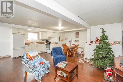 375 Rue Coughlan Street, Tracadie, NB - Indoor Photo Showing Living Room