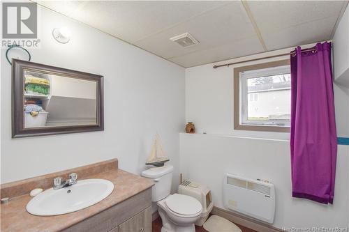 375 Rue Coughlan Street, Tracadie, NB - Indoor Photo Showing Bathroom