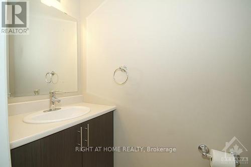 145 Popplewell Crescent, Ottawa, ON - Indoor Photo Showing Bathroom