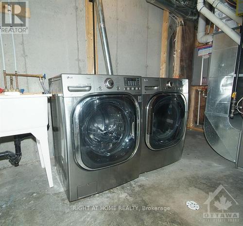 145 Popplewell Crescent, Ottawa, ON - Indoor Photo Showing Laundry Room