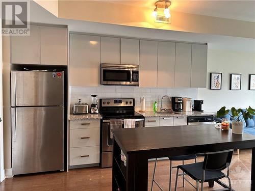 2785 Baseline Road Unit#109, Ottawa, ON - Indoor Photo Showing Kitchen