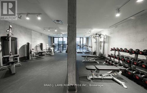 215 - 608 Richmond Street W, Toronto, ON - Indoor Photo Showing Gym Room