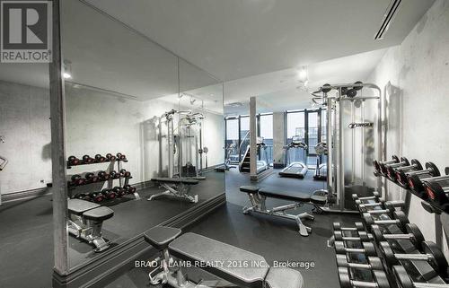 215 - 608 Richmond Street W, Toronto, ON - Indoor Photo Showing Gym Room