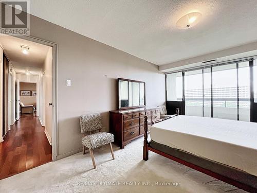 912 - 8111 Yonge Street, Markham, ON - Indoor Photo Showing Bedroom