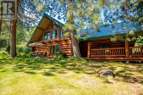 3150 Hanna Creek Road, Warfield, BC - Outdoor With Deck Patio Veranda