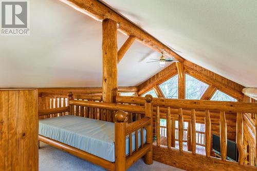 3150 Hanna Creek Road, Warfield, BC - Indoor Photo Showing Bedroom