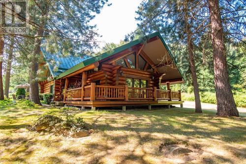 3150 Hanna Creek Road, Warfield, BC - Outdoor With Deck Patio Veranda