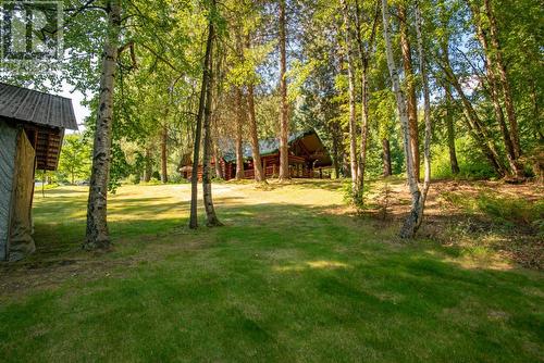 3150 Hanna Creek Road, Warfield, BC - Outdoor