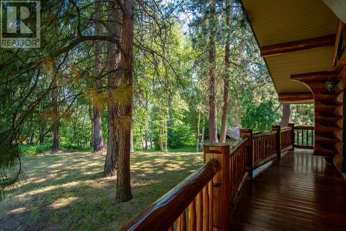 3150 Hanna Creek Road, Warfield, BC - Outdoor