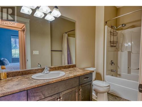 1010 Mt Revelstoke Place, Vernon, BC - Indoor Photo Showing Bathroom