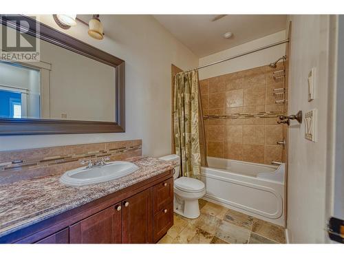 1010 Mt Revelstoke Place, Vernon, BC - Indoor Photo Showing Bathroom