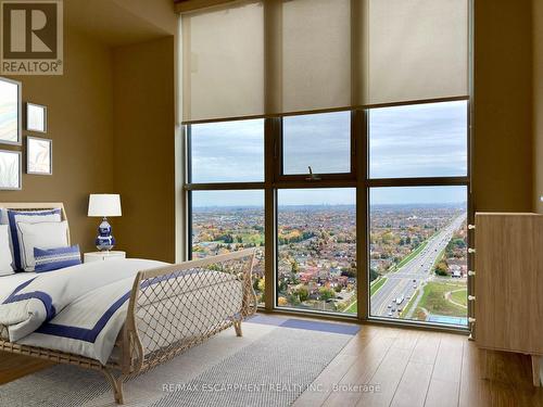 2307 - 75 Eglinton Avenue W, Mississauga, ON - Indoor Photo Showing Bedroom