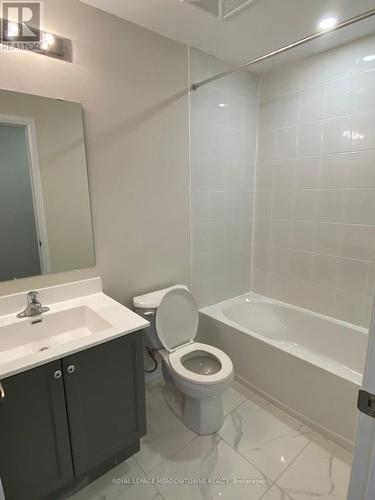 513 - 1581 Rose Way, Milton, ON - Indoor Photo Showing Bathroom