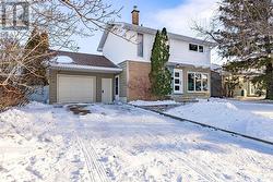 2513 Ewart AVENUE  Saskatoon, SK S7J 1Y7