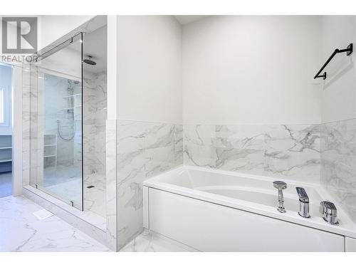 17531 Sanborn Street, Summerland, BC - Indoor Photo Showing Bathroom