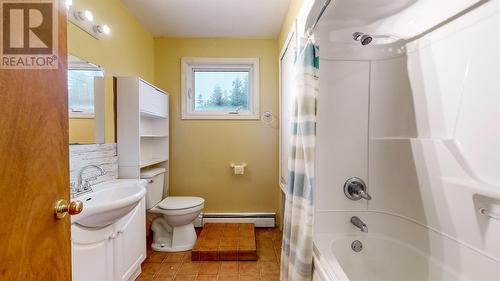 19-21 Bradbury'S Lane, Torbay, NL - Indoor Photo Showing Bathroom