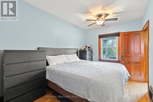 259 Niagara Street, St. Catharines (451 - Downtown), ON - Indoor Photo Showing Bedroom