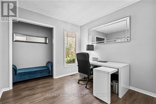 404 Line 2 Road, Niagara-On-The-Lake, ON - Indoor Photo Showing Office